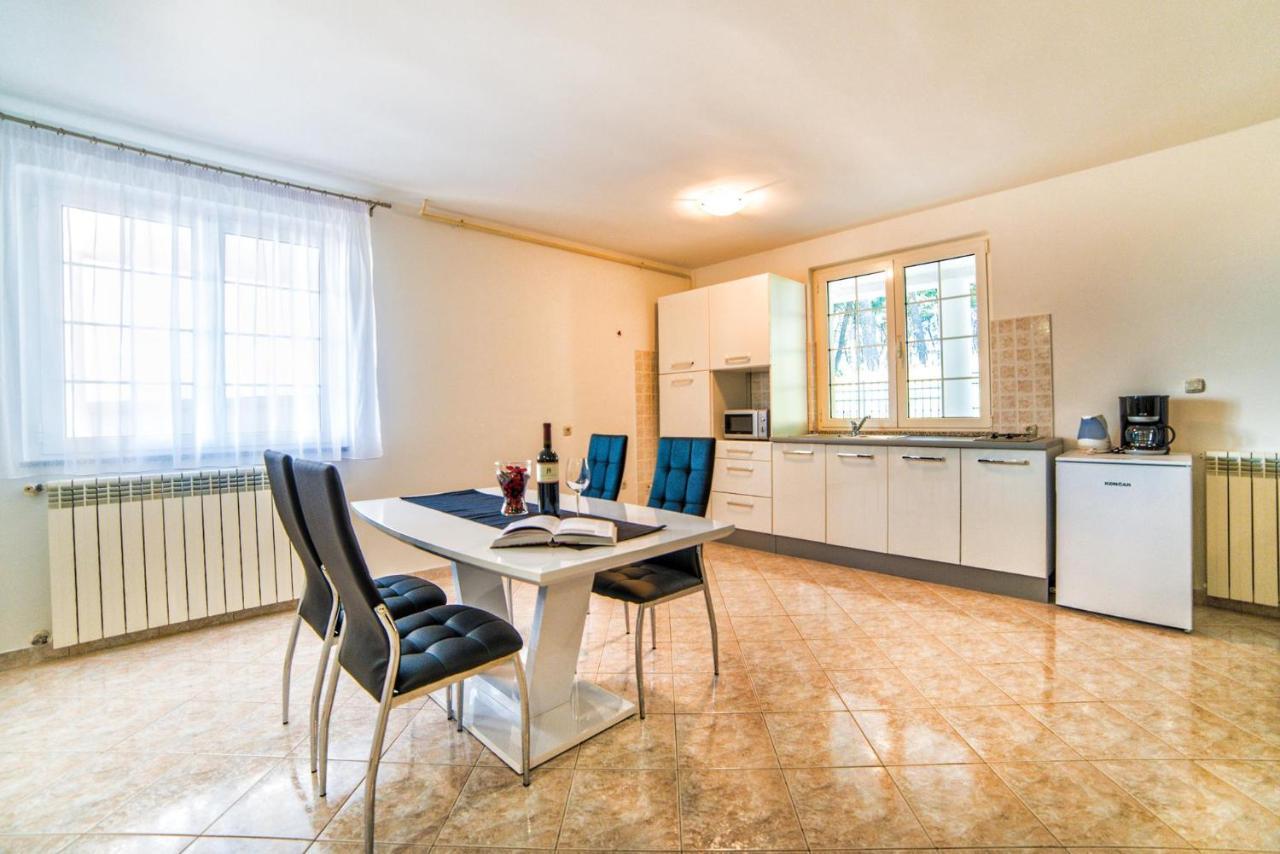 Apartments Ori Пула Экстерьер фото