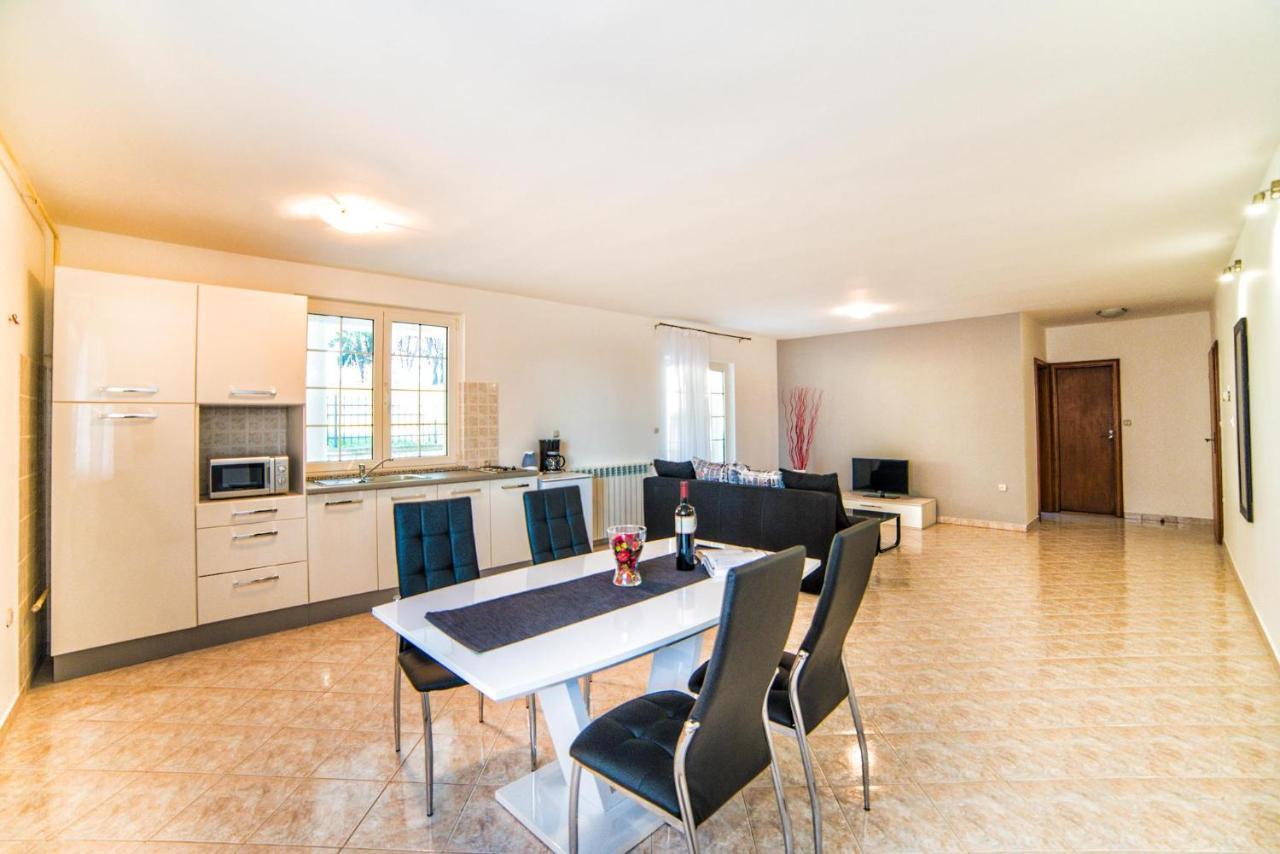 Apartments Ori Пула Экстерьер фото
