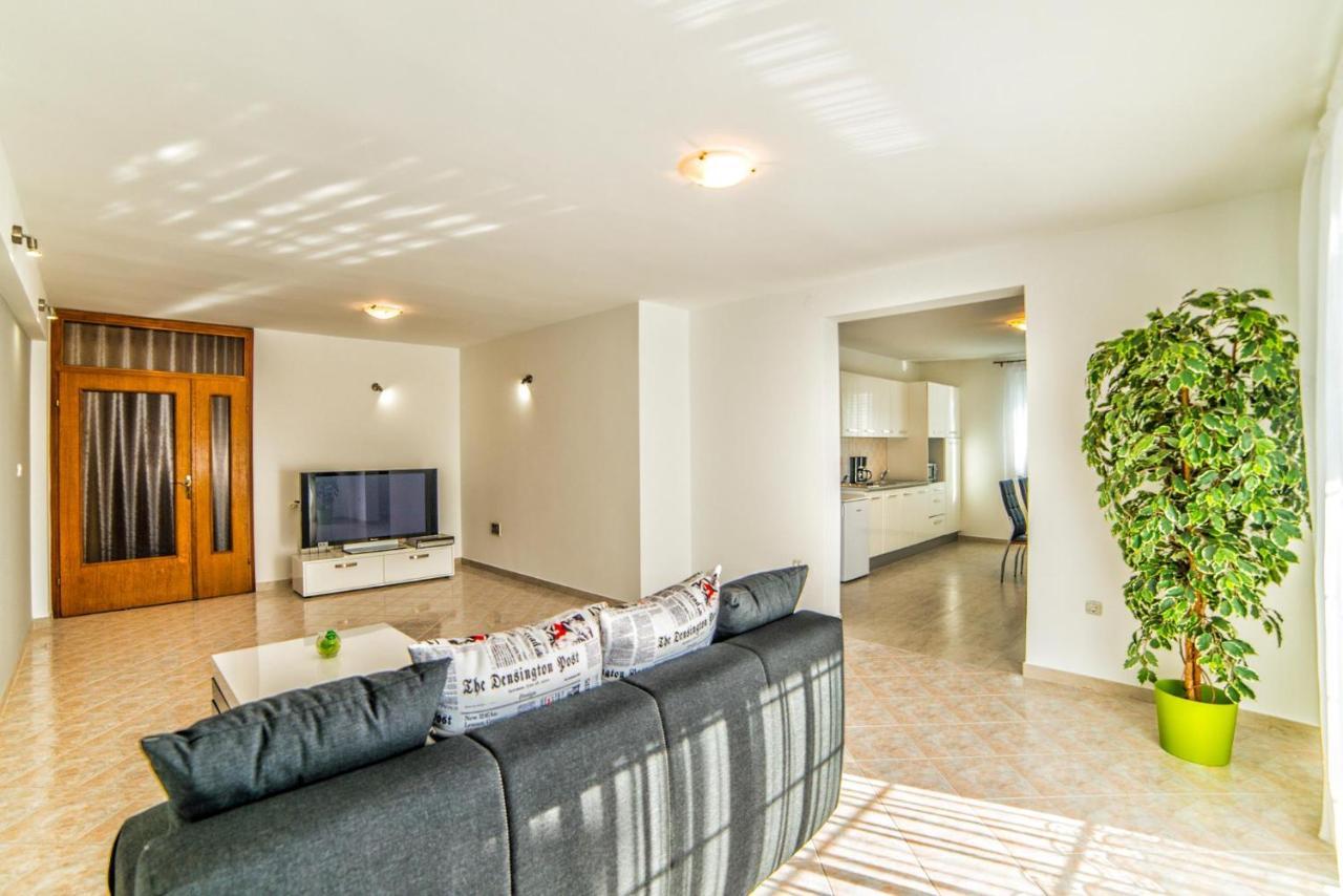Apartments Ori Пула Экстерьер фото